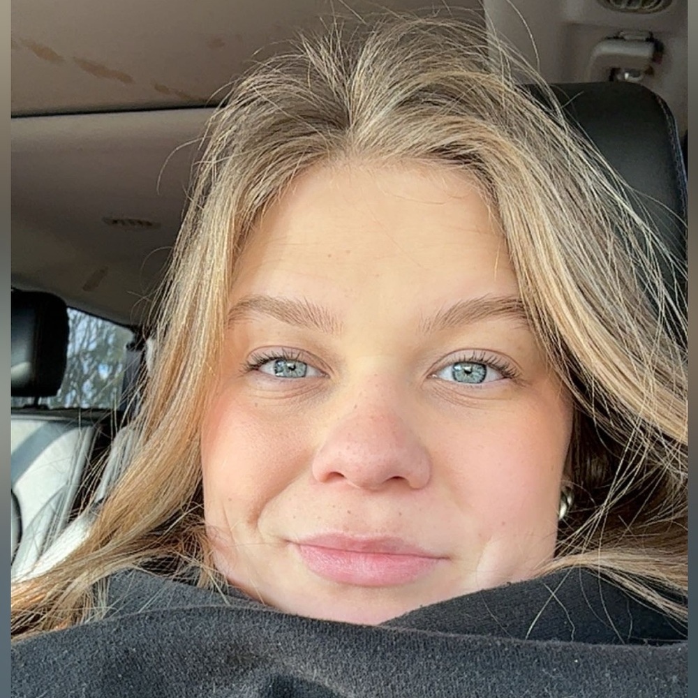 Meet your Posher, Kaitlyn
